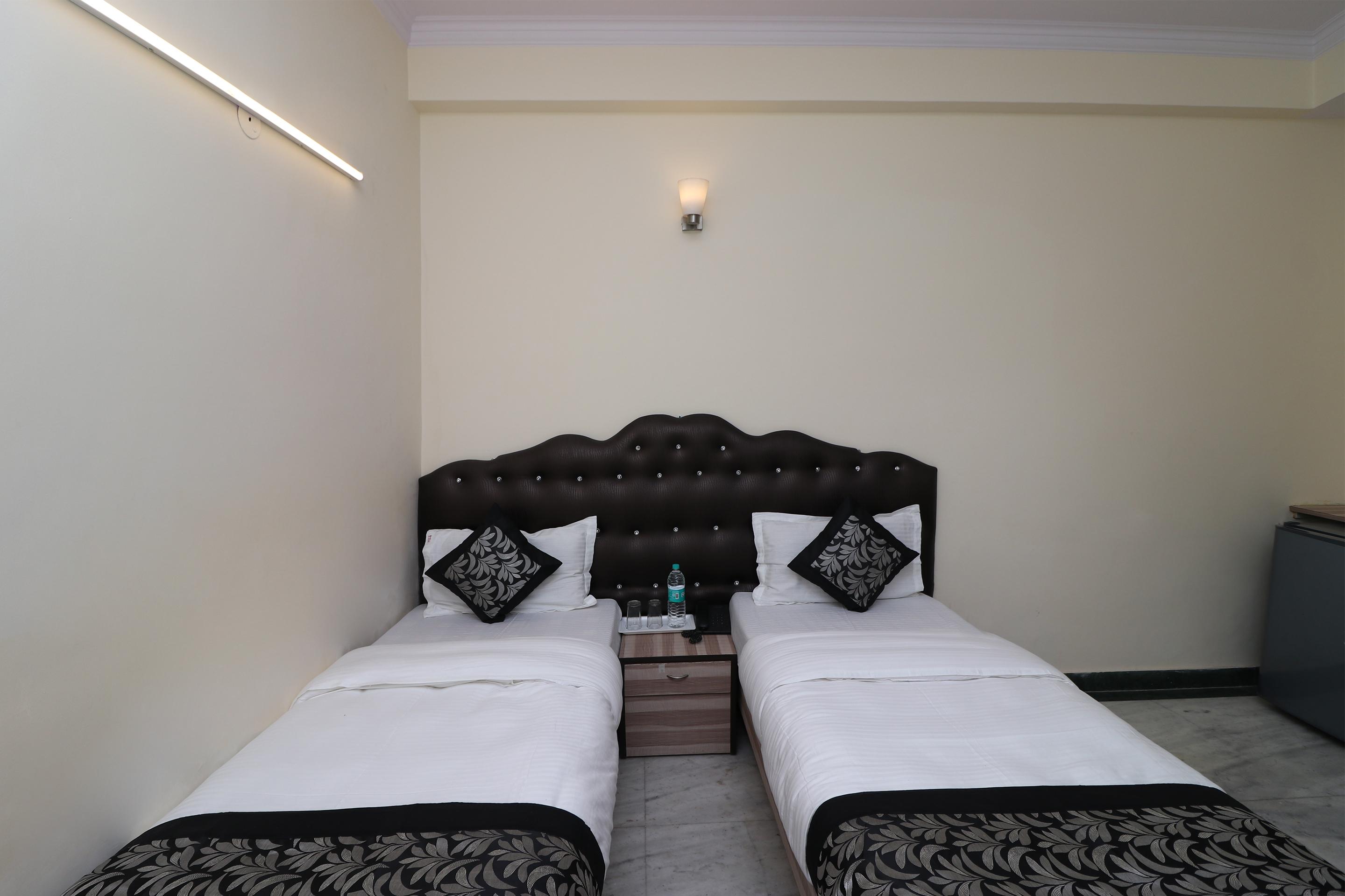 Adb Rooms Hotel Silver Shine Nova Deli Exterior foto